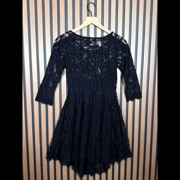 Free People Dress 0 Womens Black Lacey Fit & Flare Frayed 3/4 Sleeve - Picture 2 of 8